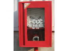 Tủ chữa cháy (cuộn vòi và lăng phun)