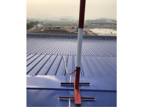 Cáp và giá đỡ kim thu sét